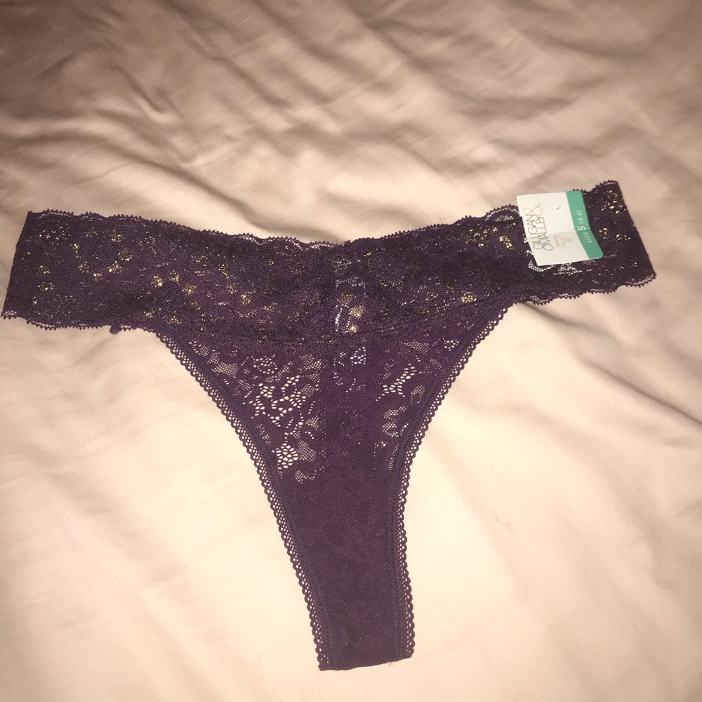 💖LACE THONG NWT